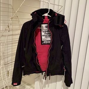 SUPERDRY ORIGINAL WINDCHEATER JACKET. BRAND NEW, NEVER USED. Size: XS